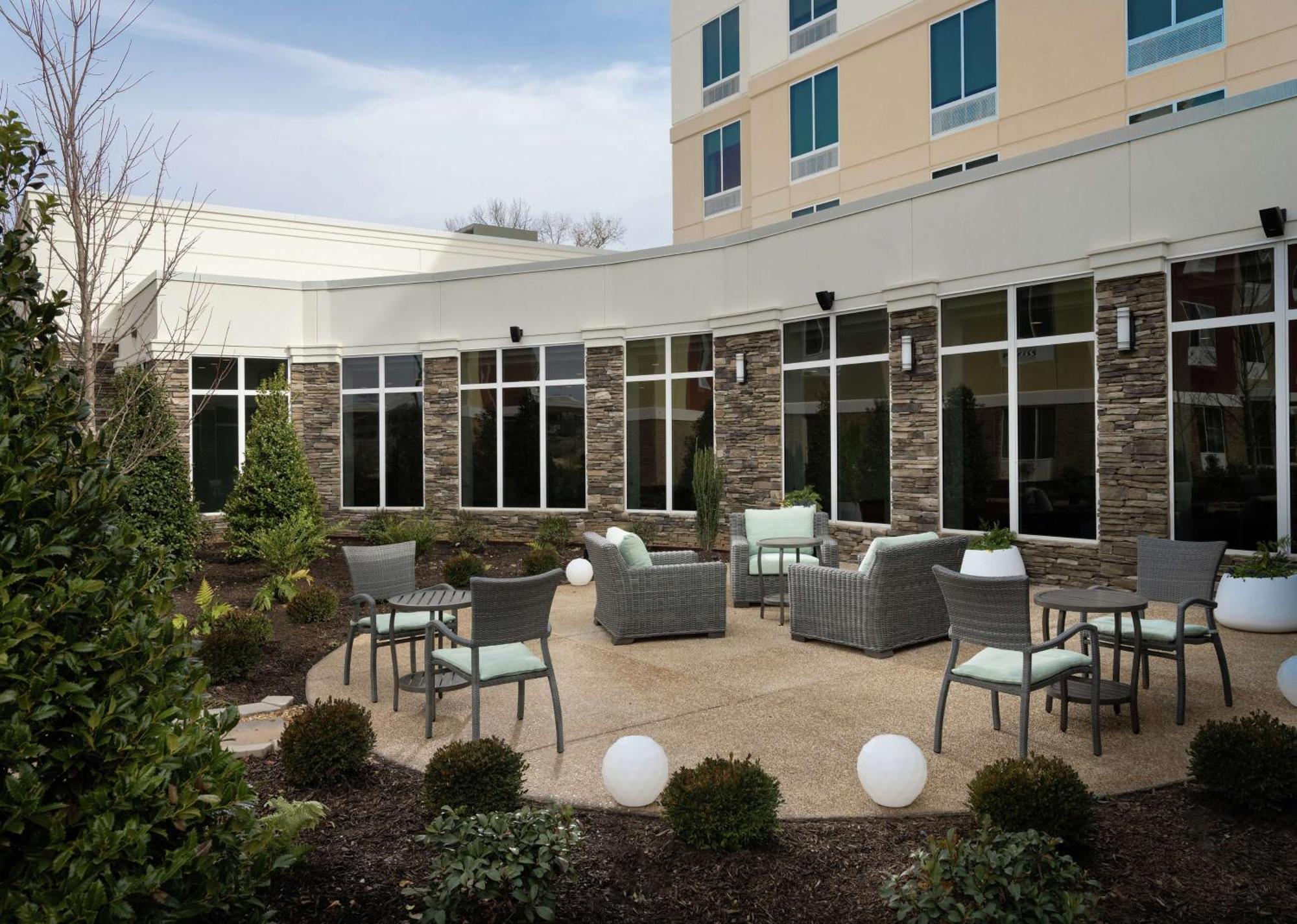 Hilton Garden Inn Olive Branch, Ms Exteriör bild
